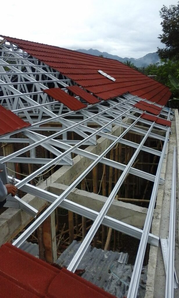 Borongan Pemasangan Atap Baja Ringan Di Medan 